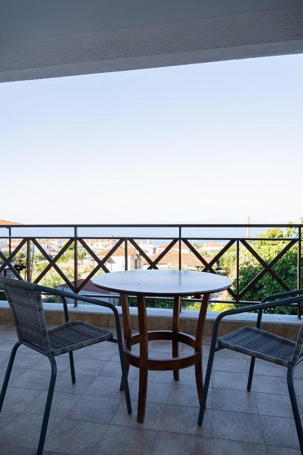 Este Luxury Apartments Kriopijí Kültér fotó