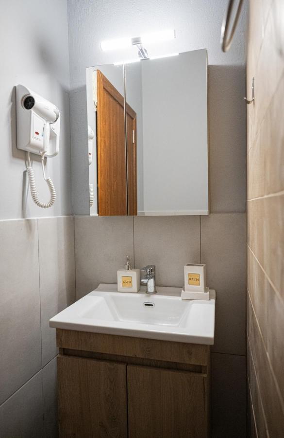 Este Luxury Apartments Kriopijí Kültér fotó