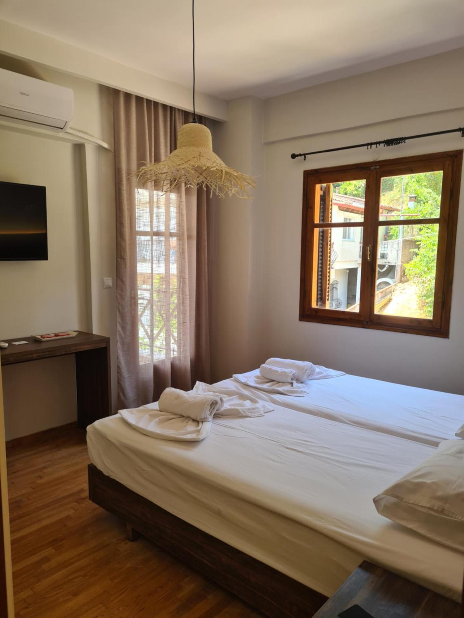 Este Luxury Apartments Kriopijí Kültér fotó