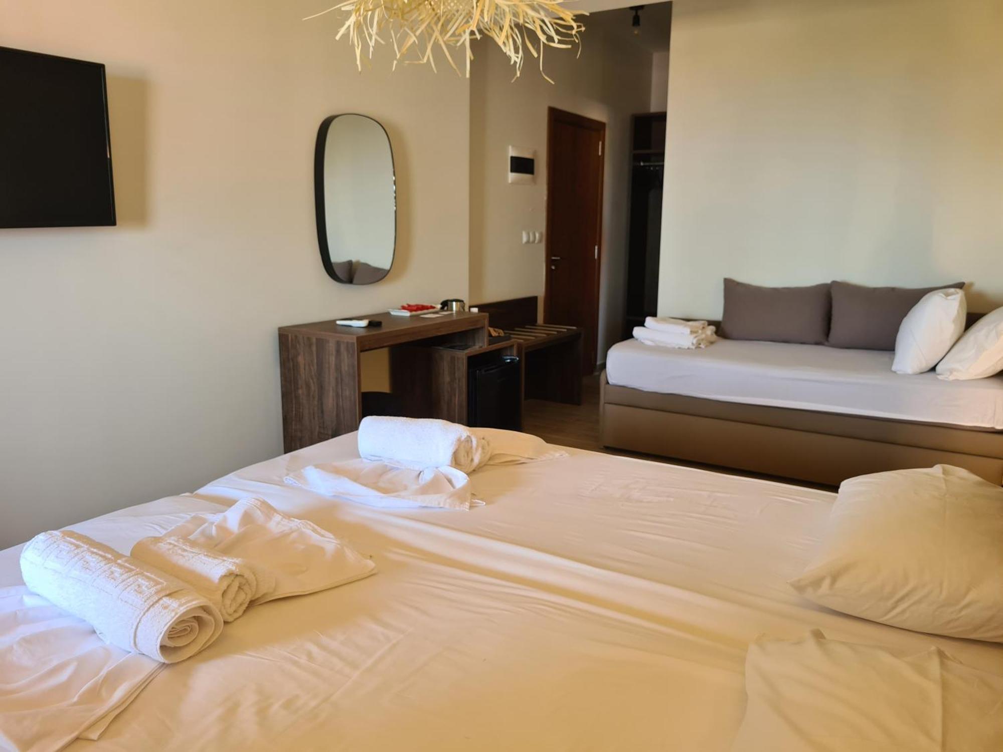 Este Luxury Apartments Kriopijí Kültér fotó